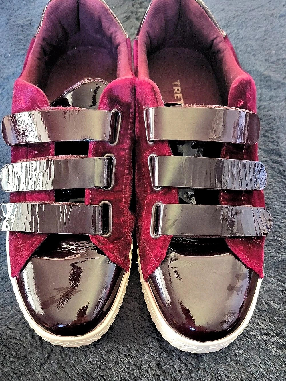 Tretorn Women's Velvet Strap Sneakers Red & White US 9